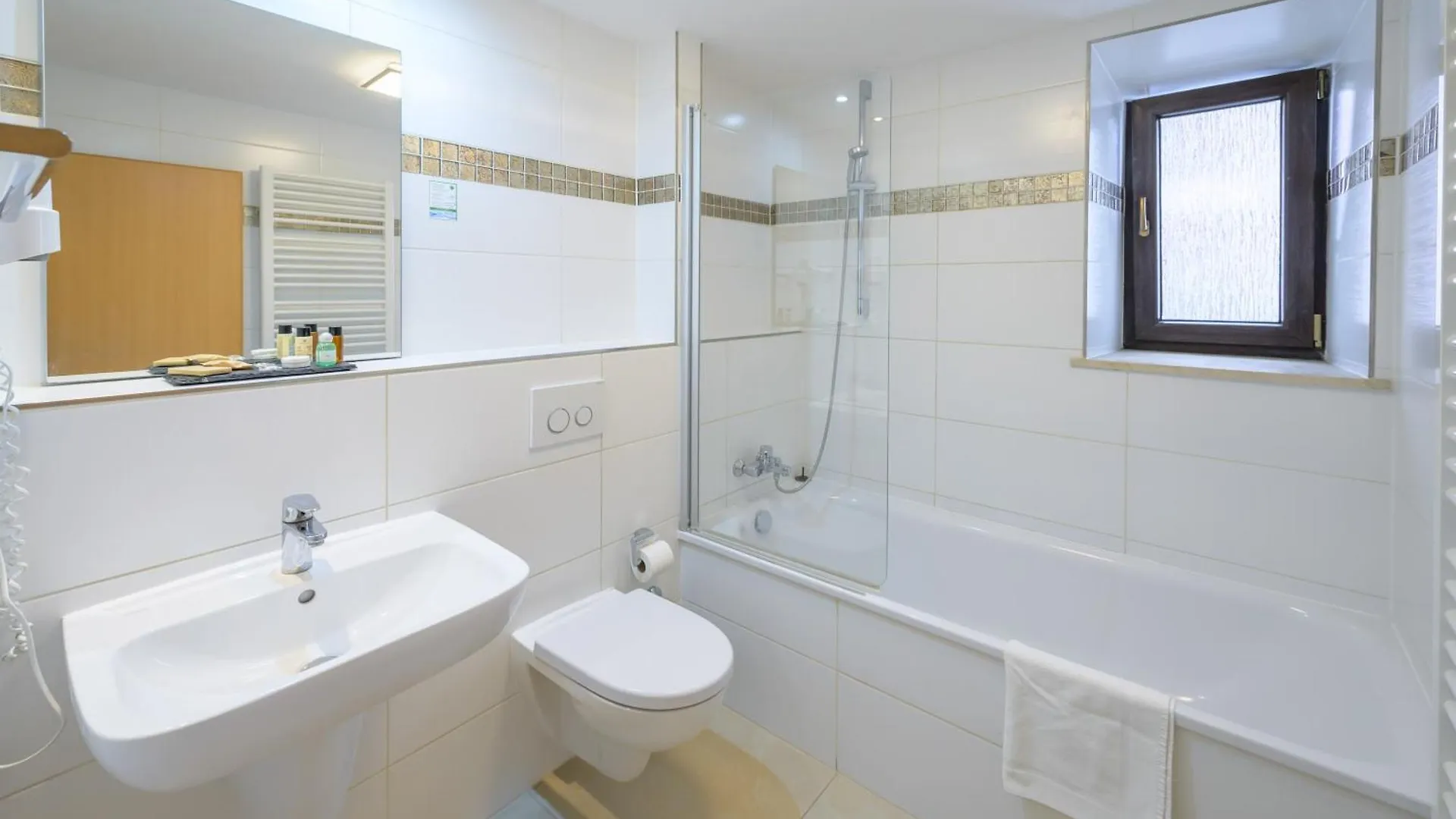 Hotel Pension Margit Munich 3*,